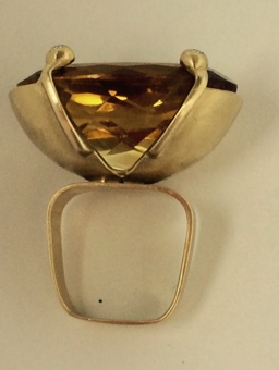 14K Gold Ring with Citrine and Diamonds
