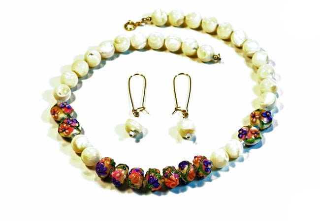 Necklace/Earrings Set: Mother of Pearl and Handmade Lampwork